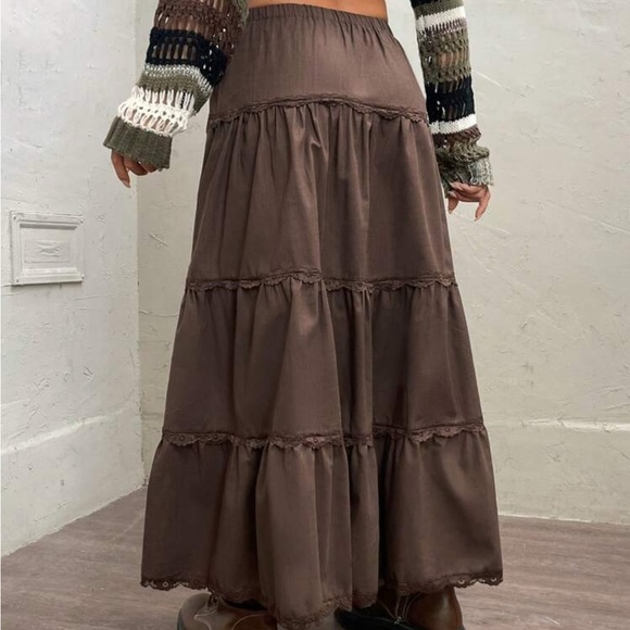 Boho Tiered Brown Maxi Skirt – SHEIN Size L - Picture 2 of 4